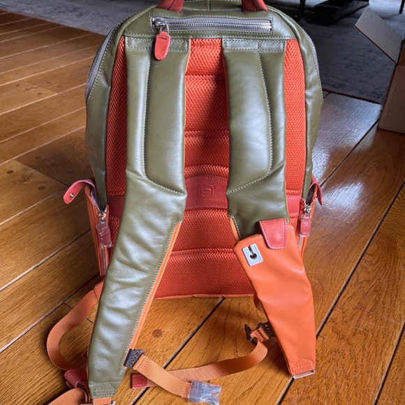 Piquadro Backpack - Picture 2 of 8